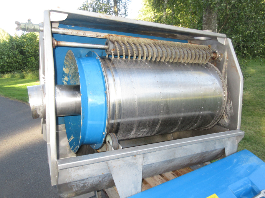 5875 Roto-sieve drum screen 