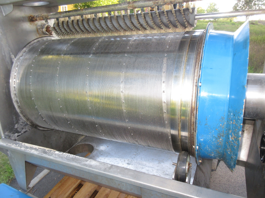 5875 Roto-sieve drum screen 