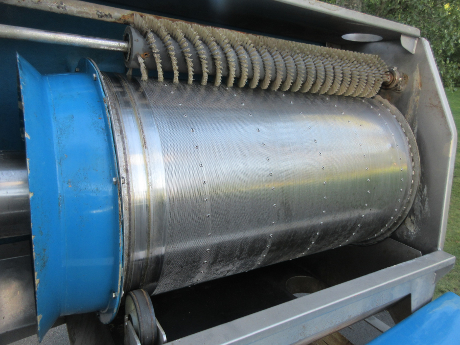 5875 Roto-sieve drum screen 