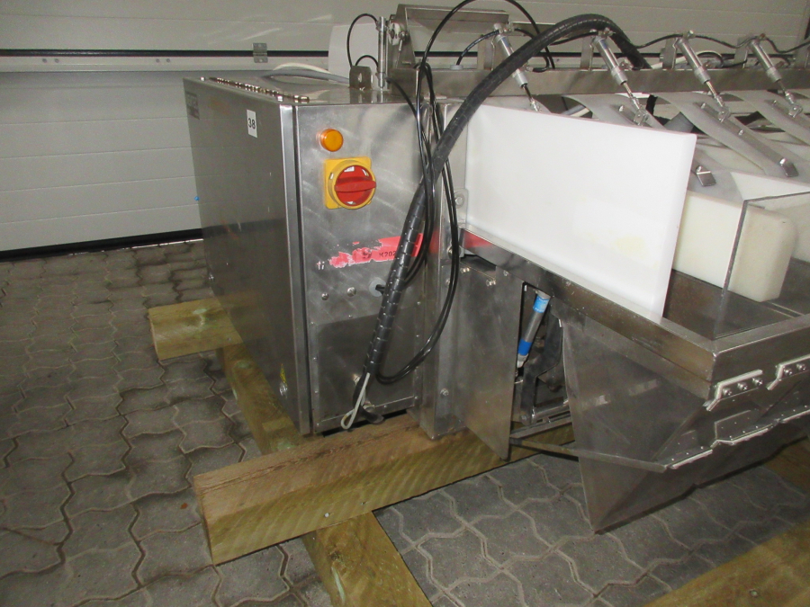 5895 Newtec 2014XBD linear weigher high output