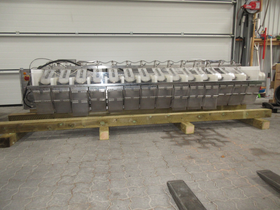 5895 Newtec 2014XBD linear weigher high output