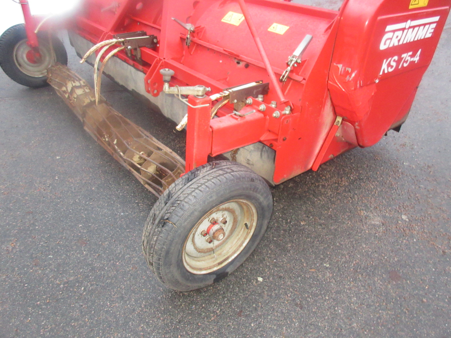5901 Grimme KS 75-4 haulm topper KS75-4