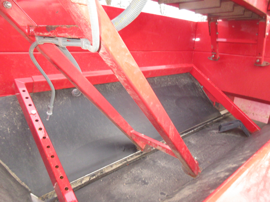 5903 Tong Waschlinie mit Kistenkipper und Bunker