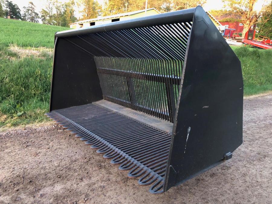 5914 Norje potato bucket fork Volvo attachment