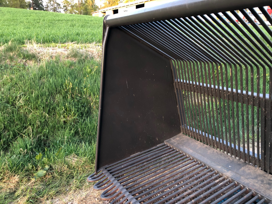5914 Norje potato bucket fork Volvo attachment