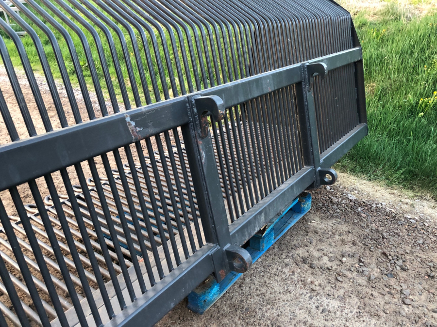 5914 Norje potato bucket fork Volvo attachment