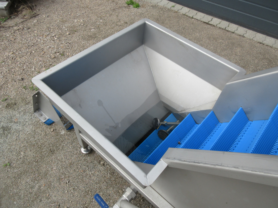 5921 Limas elevator 3700x400 mm STAINLESS STEEL