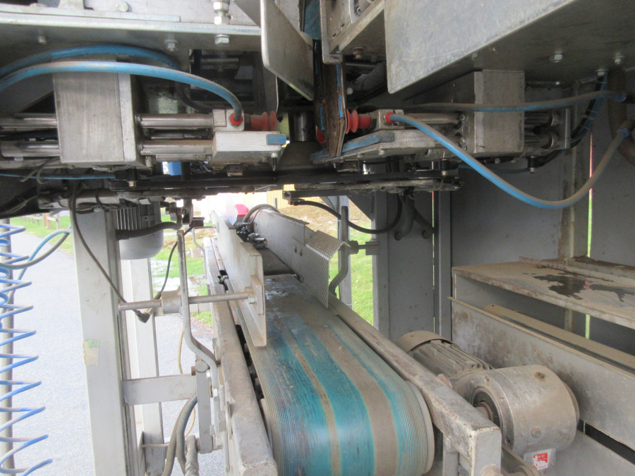 5930 Upmatic 4315 paper bagger