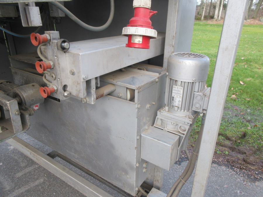 5930 Upmatic 4315 paper bagger