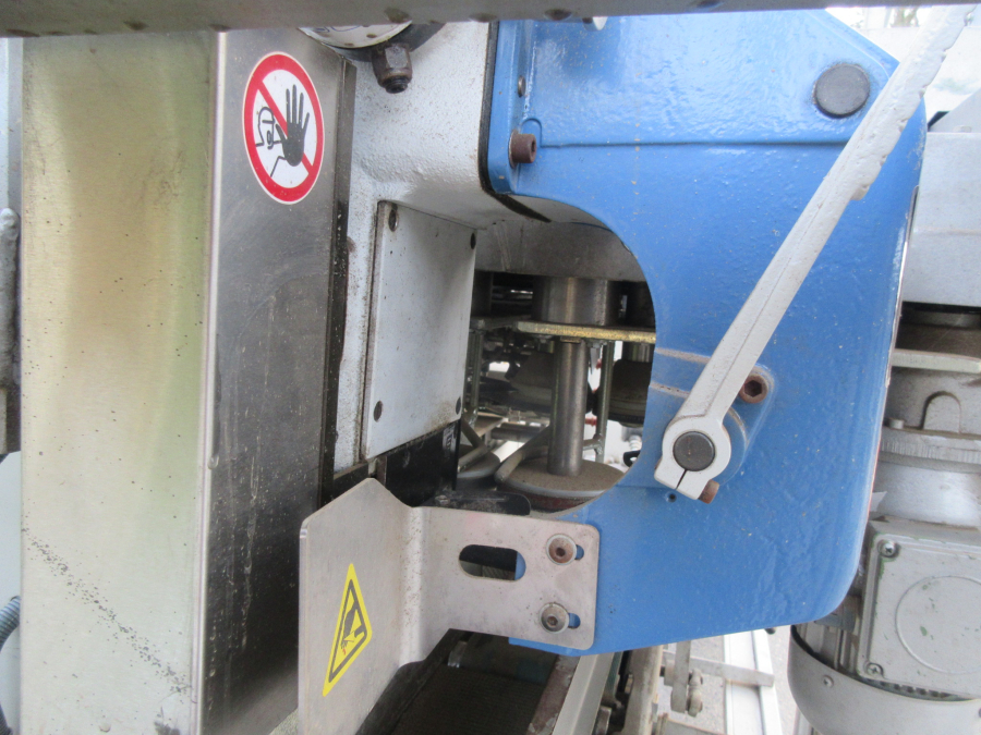 5930 Upmatic 4315 paper bagger