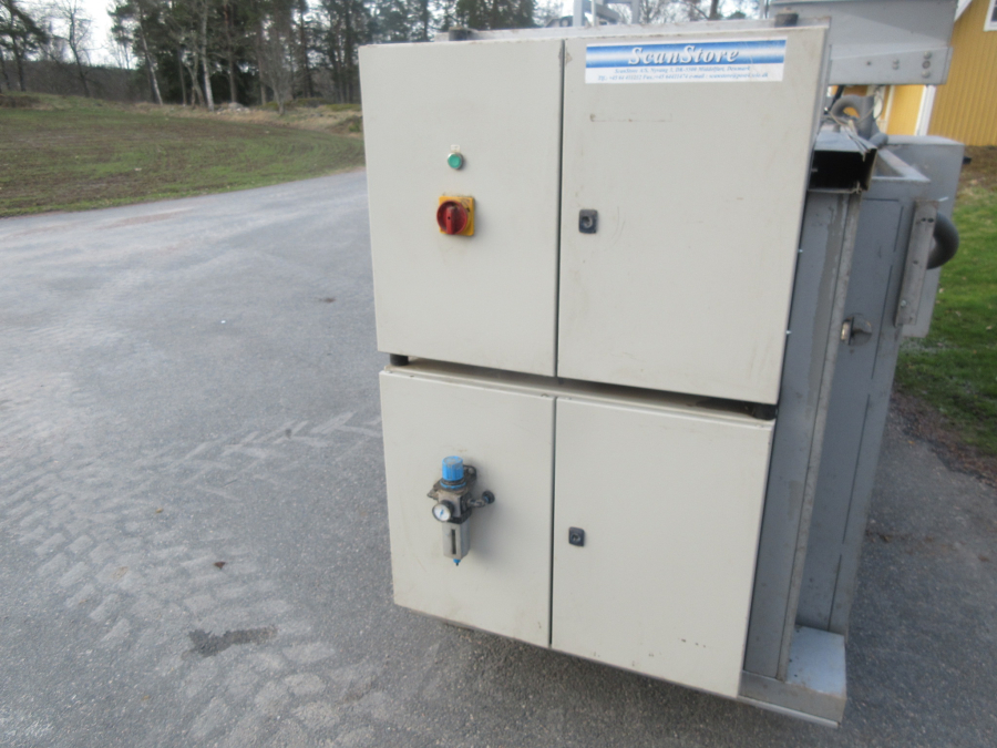 5930 Upmatic 4315 paper bagger