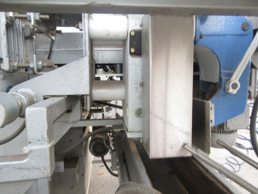 5930 Upmatic 4315 paper bagger