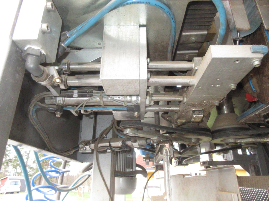 5930 Upmatic 4315 paper bagger