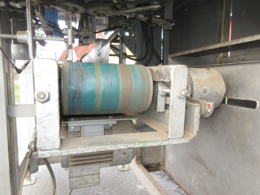 5930 Upmatic 4315 paper bagger
