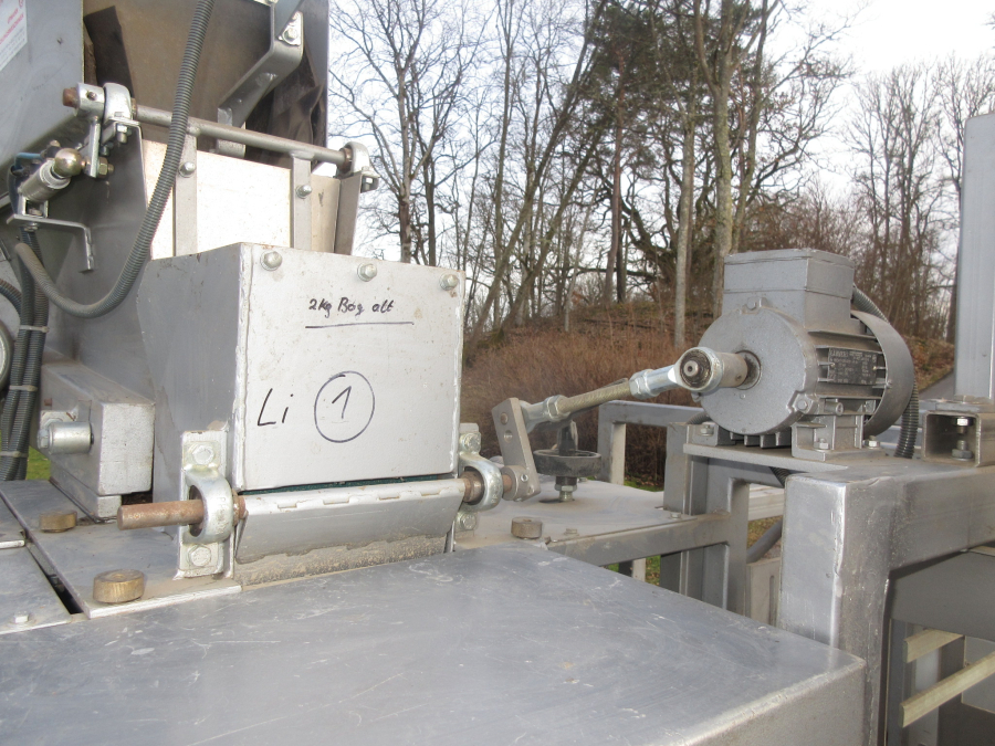 5930 Upmatic 4315 paper bagger