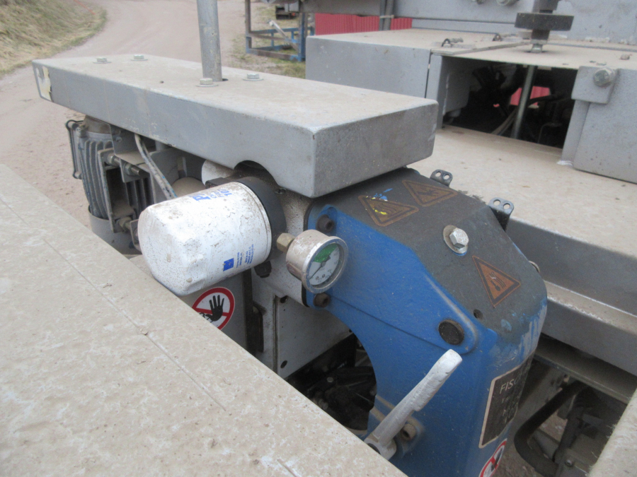 5930 Upmatic 4315 paper bagger
