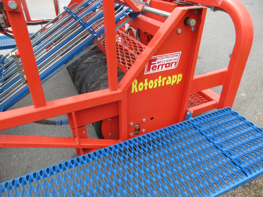 5942 Ferrari Pflanzmaschine Rotostrapp 4 Reihen