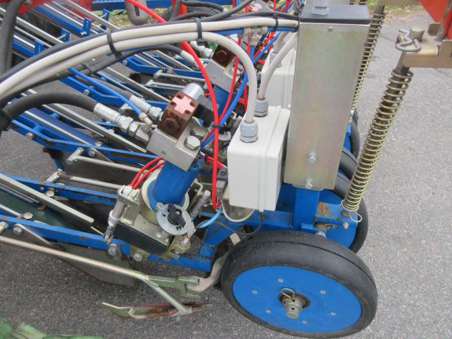 5942 Ferrari Pflanzmaschine Rotostrapp 4 Reihen