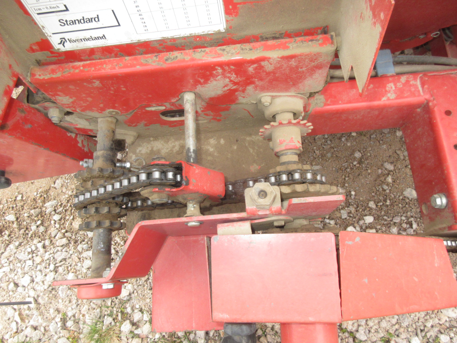 5943 Kverneland Underhaug UN3200 potato planter