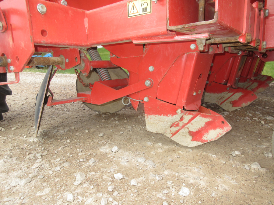 5943 Kverneland Underhaug UN3200 potato planter