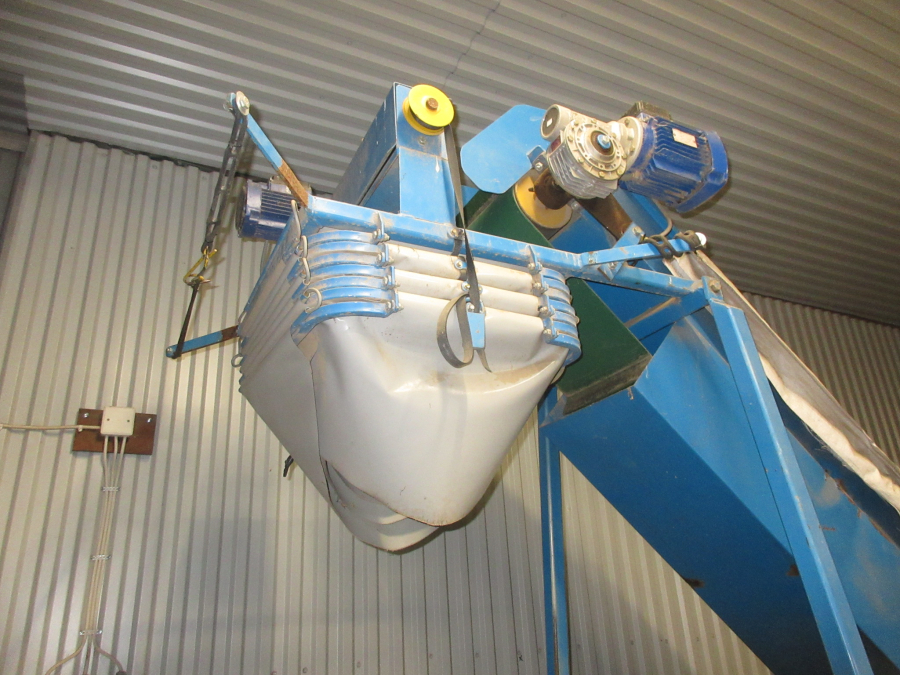 5958 Big bag filler with electric fall breaker