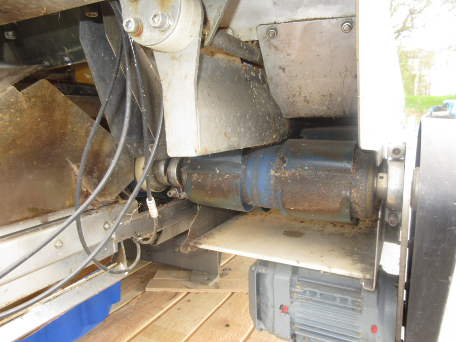 5967 Newtec 4015B2G weigher for potato / Carrots