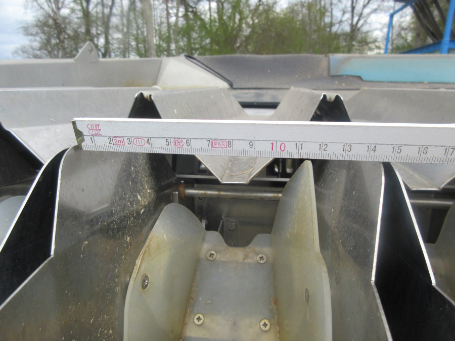5967 Newtec 4015B2G weigher for potato / Carrots