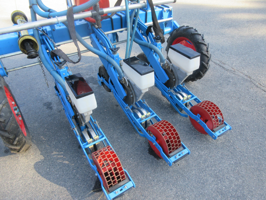 5969 Monosem MS precision seeder for vegetables