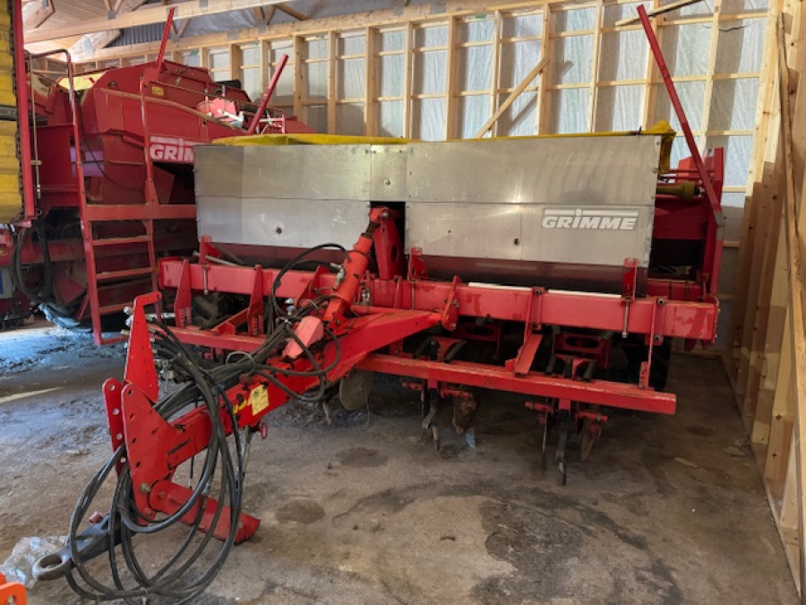 5974 Grimme GL34T potato planter combi