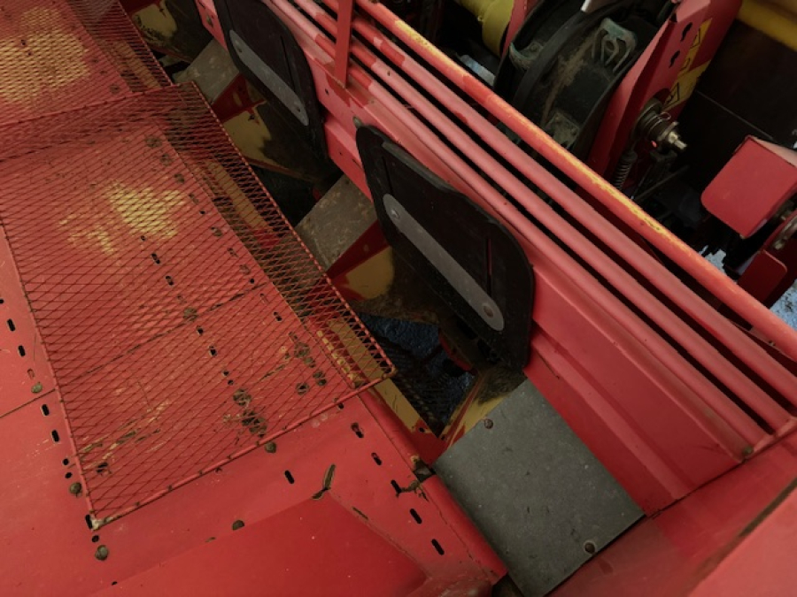 5974 Grimme GL34T potato planter combi