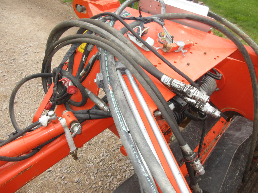 5988 Holaras onion windrower UR135