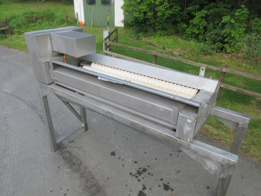 6004 Marcelissen potato sorter for peeled potato