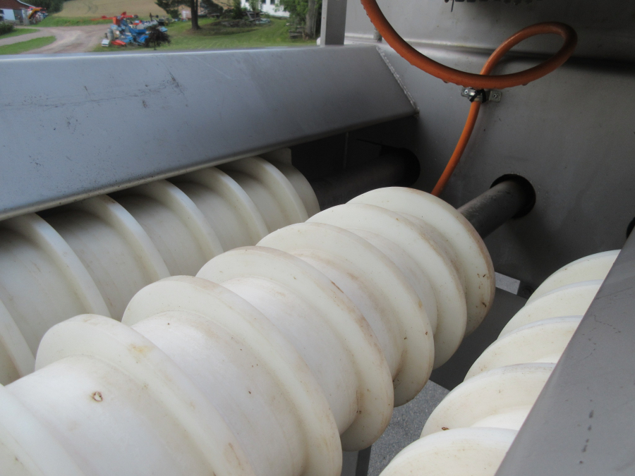 6004 Marcelissen potato sorter for peeled potato