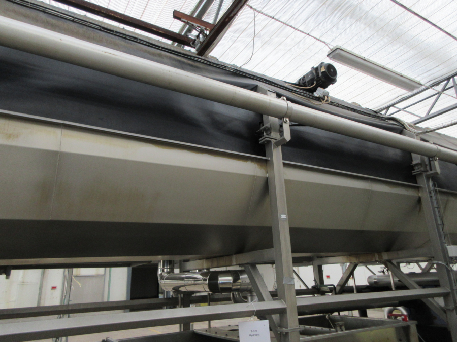 6011 EMVE hydro cooler for carrots