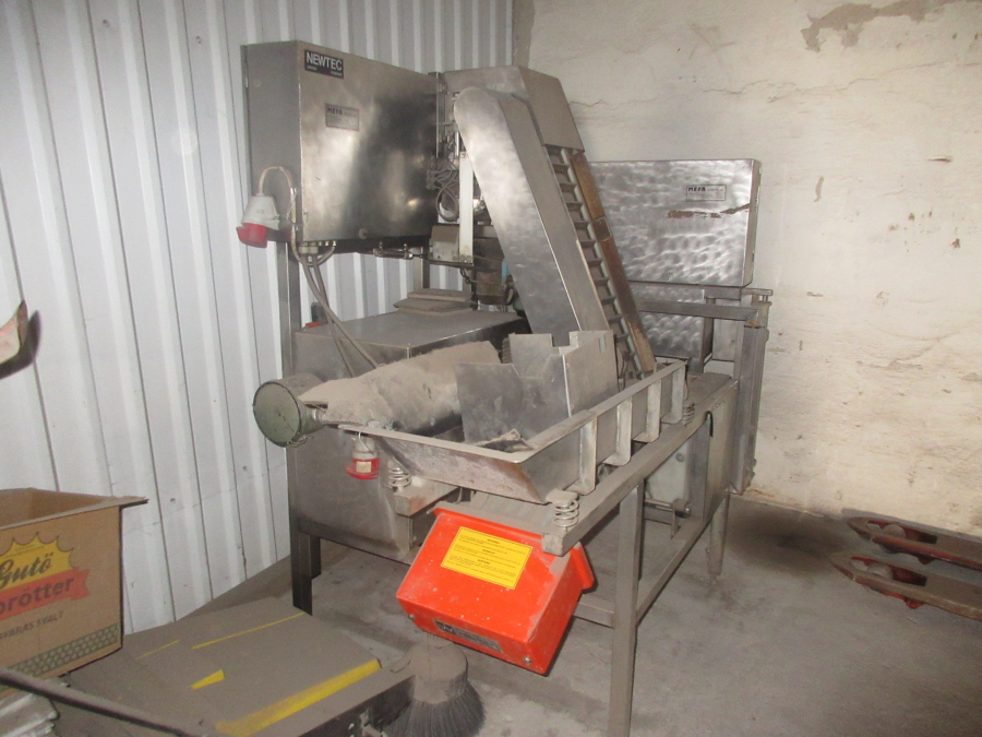 6025 Newtec G30A weigher and bagger for carrots