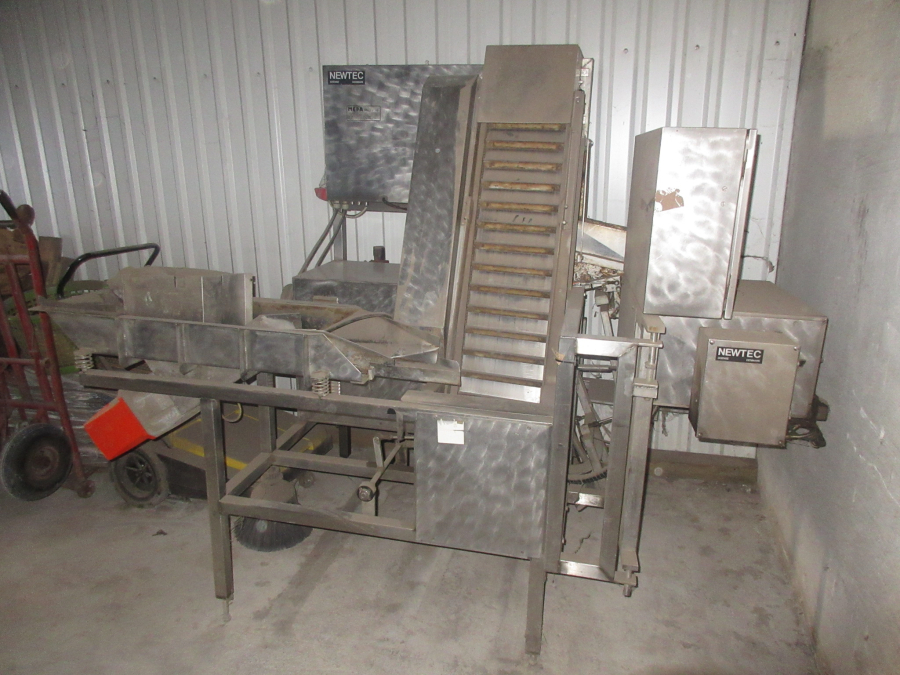 6025 Newtec G30A weigher and bagger for carrots