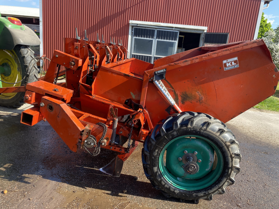 6028 Kverneland Underhaug UN3200 Kartoffel Legemaschine