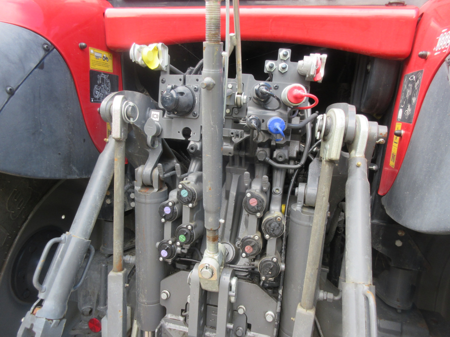 6032 Massey Ferguson 6718S tractor