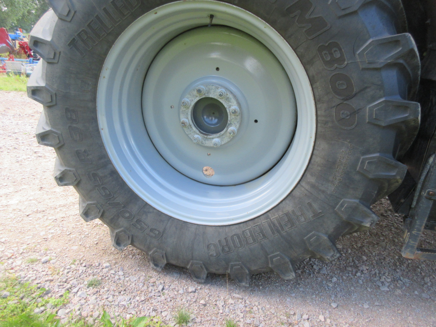 6032 Massey Ferguson 6718S tractor