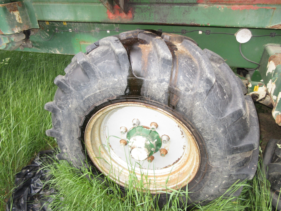 6061 Jones straw layer 9 bale
