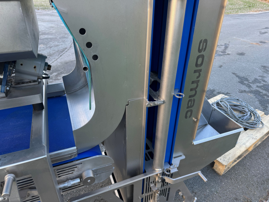 6063 Sormac DMA-60 potato halving machine