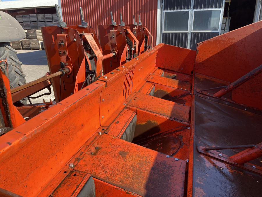 6076 Kverneland Underhaug UN3200 Kartoffel Legemaschine
