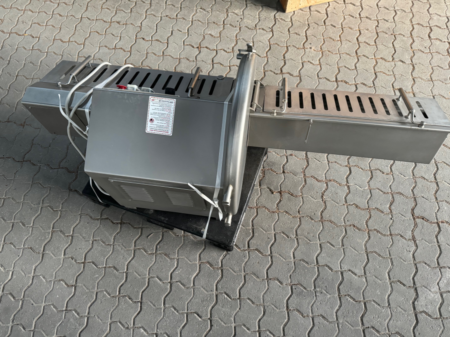 6077 Avery Berkel ABM Cutter