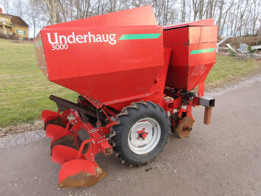 6081 Kverneland Underhaug 3000 Legemaschine