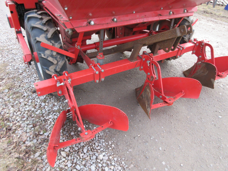 6081 Kverneland Underhaug 3000 Legemaschine