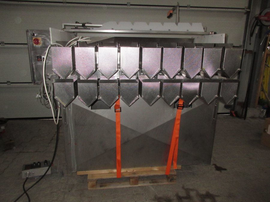 6094 Newtec PCB weigher 9 head with older JASA