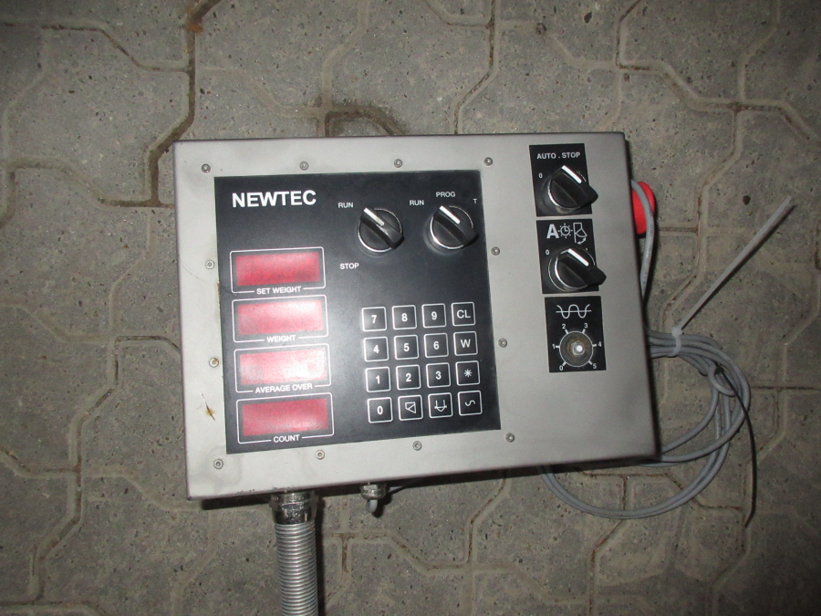 6094 Newtec PCB weigher 9 head with older JASA