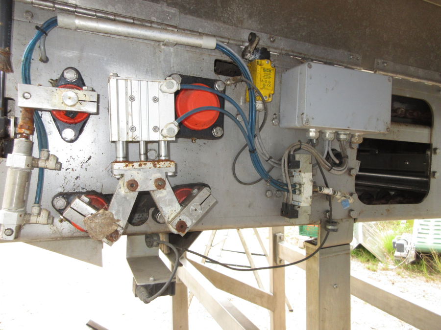 6097 Visar singulator unit for carrots