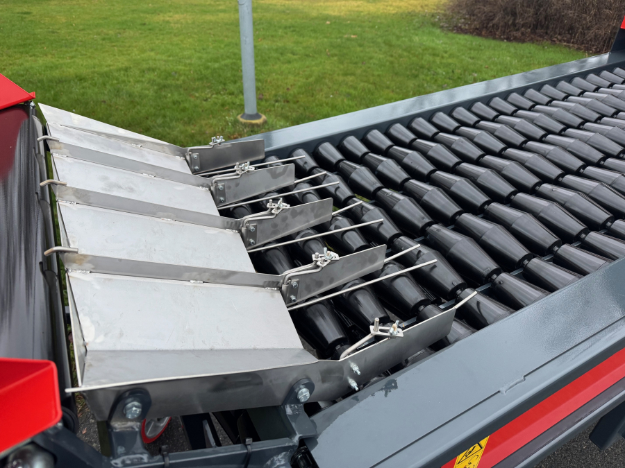 6110 Dewulf Miedema PGS potato seed cutter
