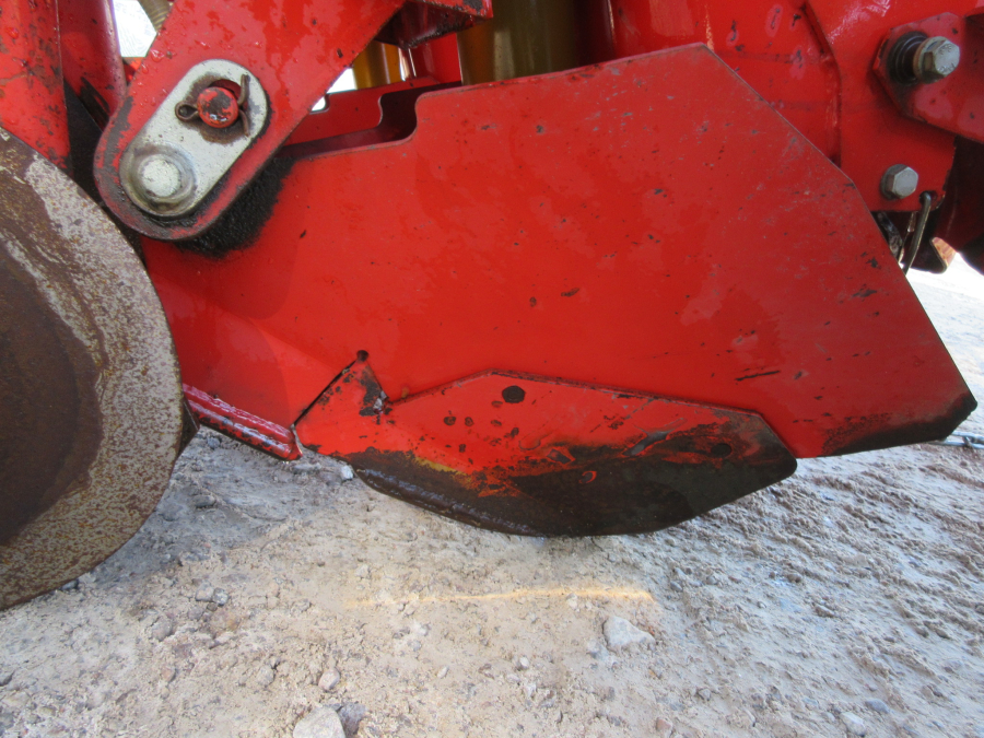6143 Kverneland Underhaug 3000 potato planter